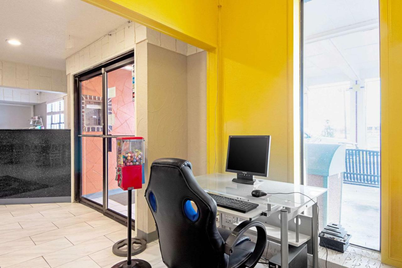 Economy Inn & Suites Denton Dış mekan fotoğraf