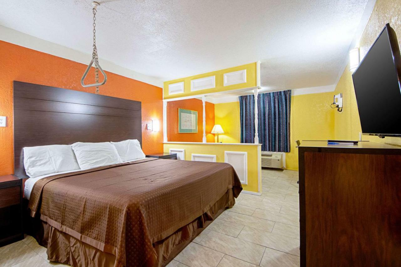 Economy Inn & Suites Denton Dış mekan fotoğraf