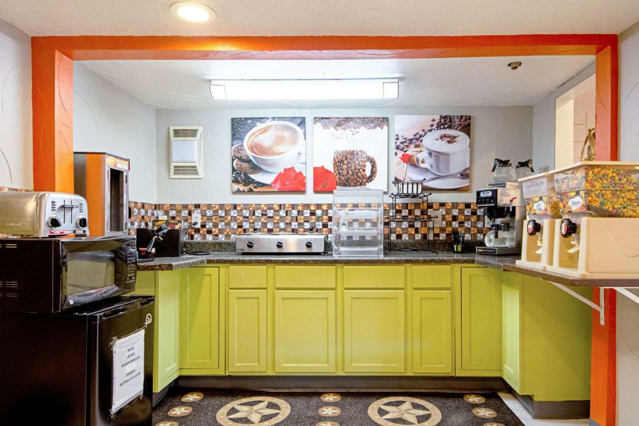 Economy Inn & Suites Denton Dış mekan fotoğraf